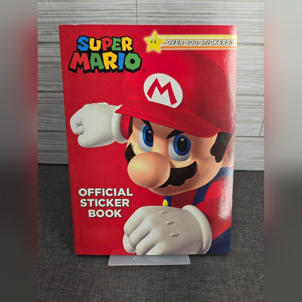 Super Mario Official Sticker Book – 800+ Stickers – Nintendo Collectible Fun